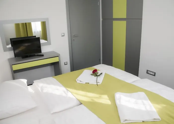 Whitehouse Apartament