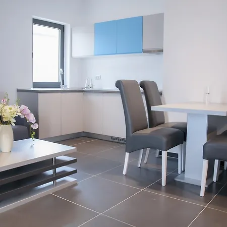 Whitehouse Lejlighed *