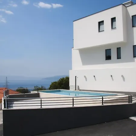 Apartmán Whitehouse *